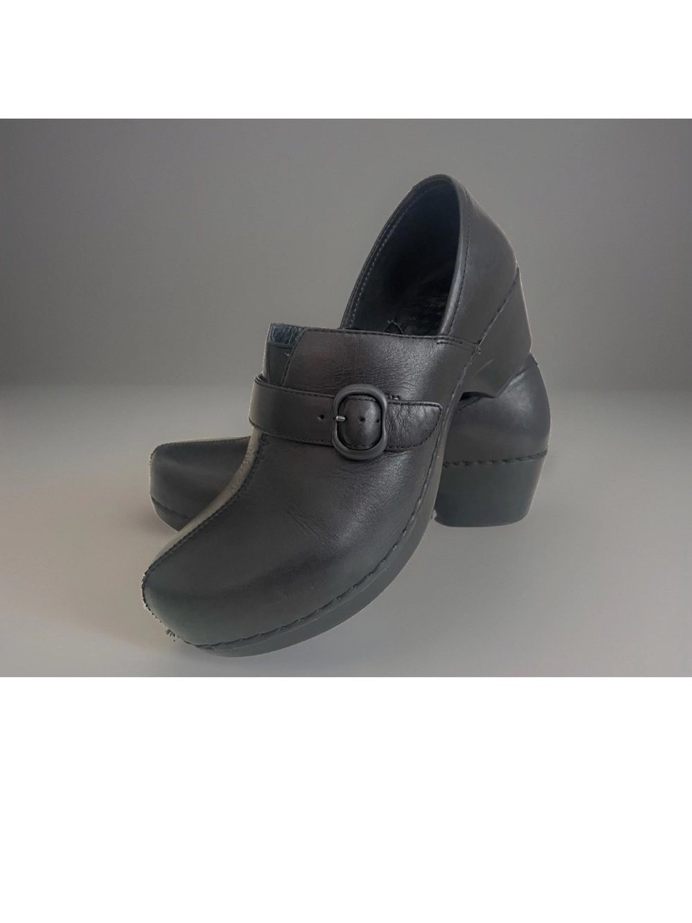 Dansko Tamara Buckle Clog Black Leather Size 38 US 7.5-8 EUC Nurse Clog Work